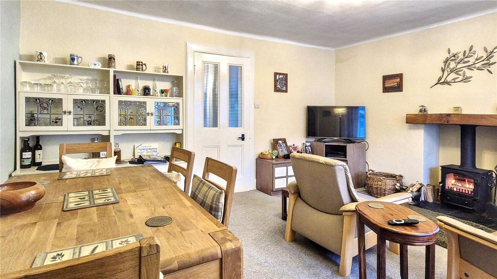 Property photo 3 of 35 Picture No. 33