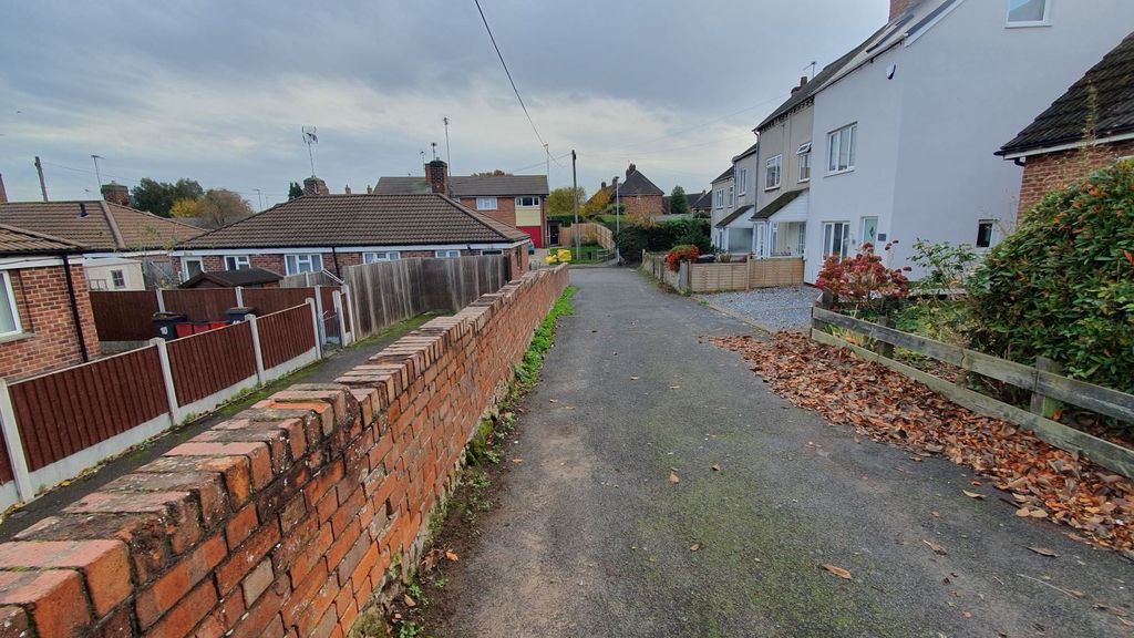 Property photo 3 of 34