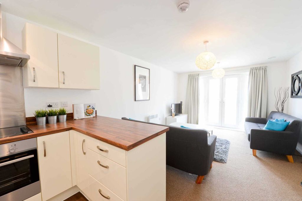 Property photo 1 of 5