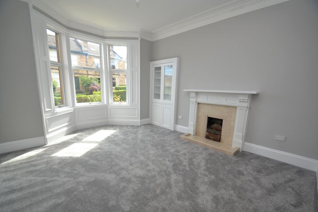 Property photo 3 of 34 3831747