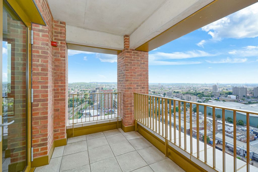 Property photo 2 of 18 Gizampeq