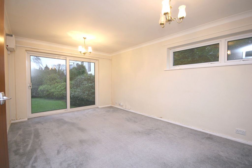 Property photo 3 of 16 Gallery