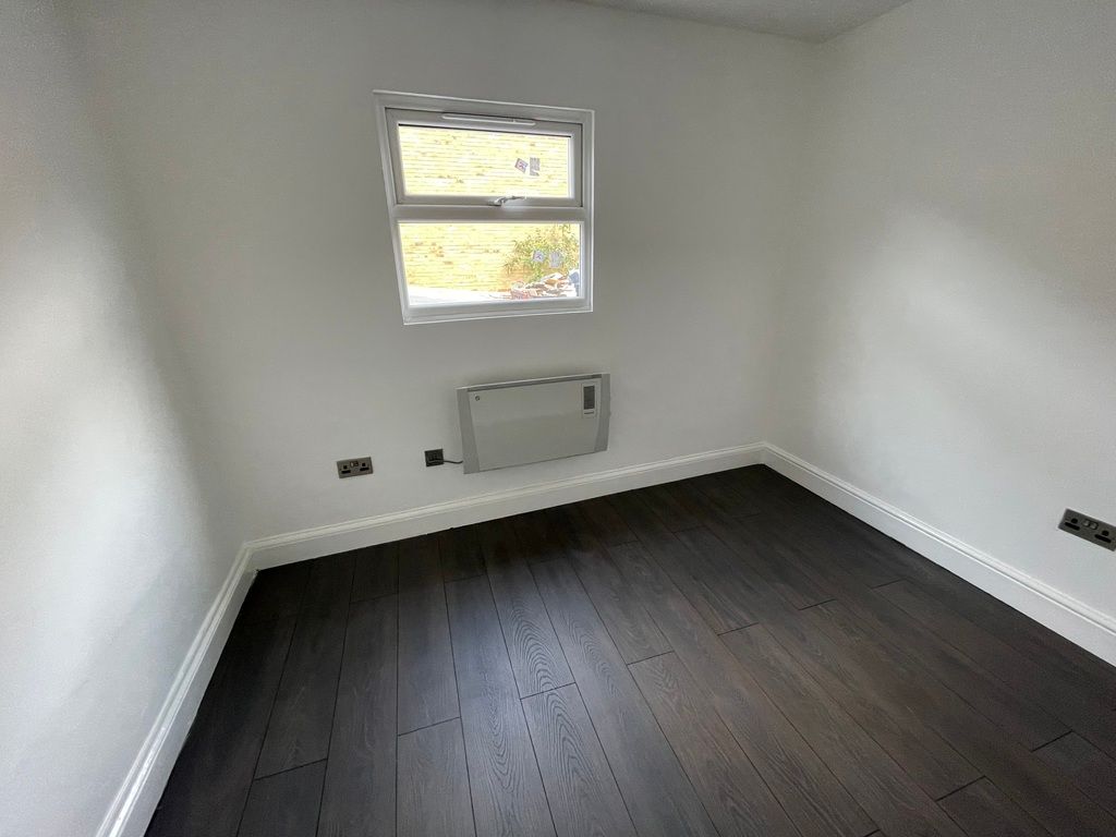 Property photo 2 of 3