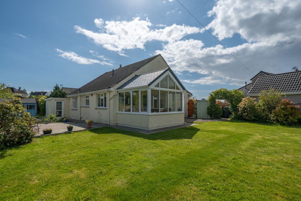 Property photo 1 of 48