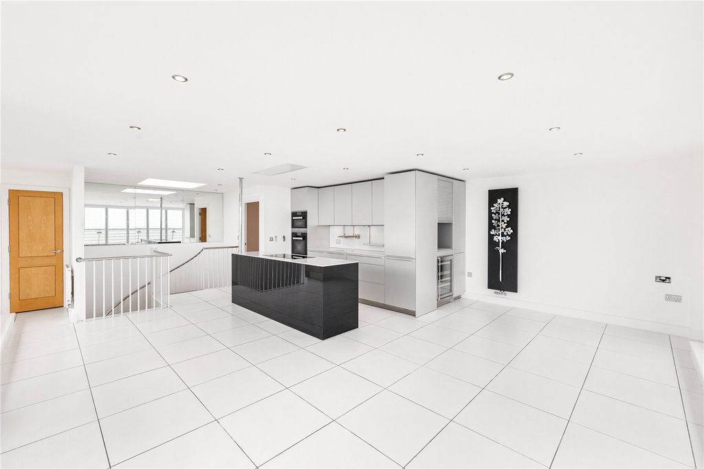 Additional image 19 of 3 bed flat to rentMarine Parade, Brighton, East Sussex BN2