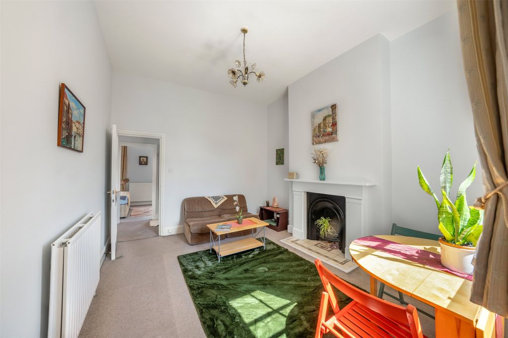 Property photo 3 of 8 Picture No. 07