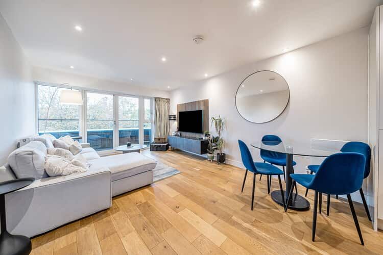 Property photo 2 of 18