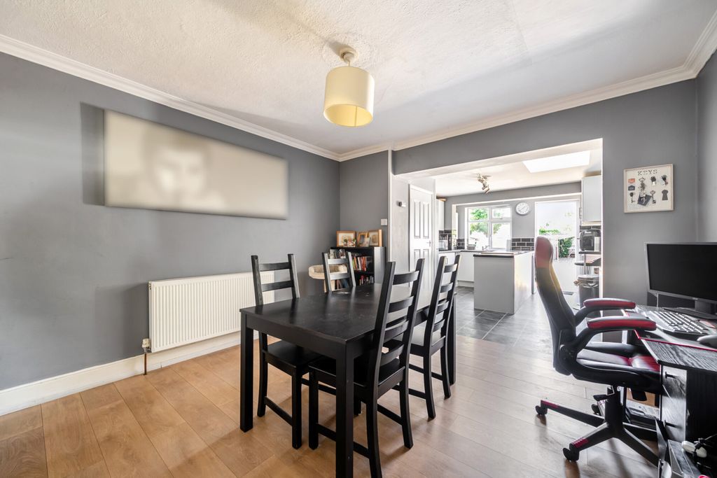 Property photo 1 of 19 1486744-17-6A4Baf...