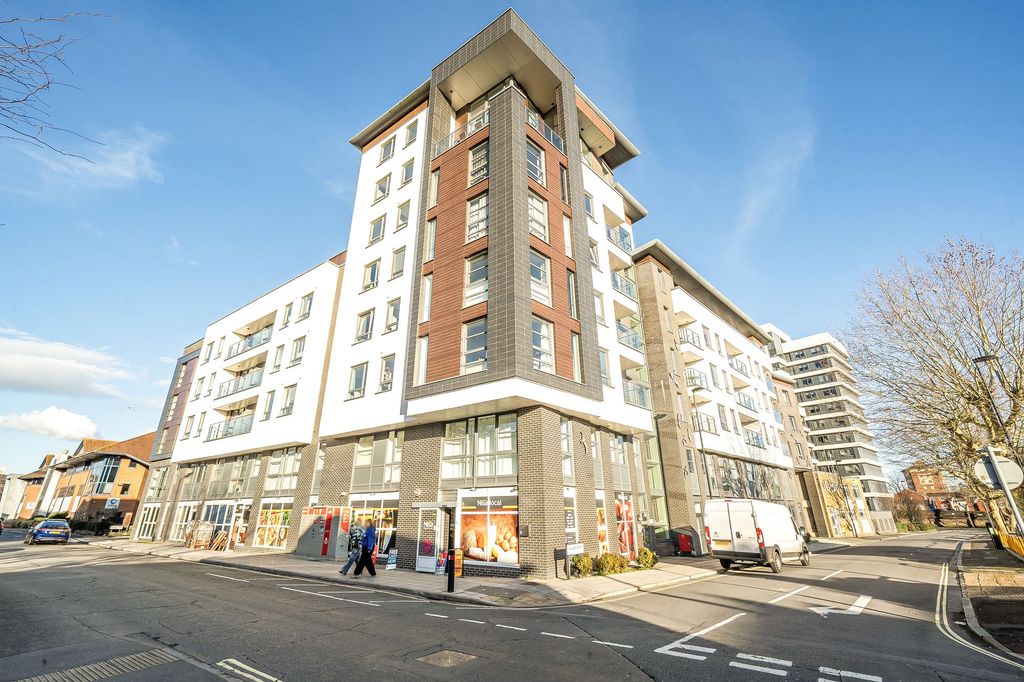 Property photo 1 of 12