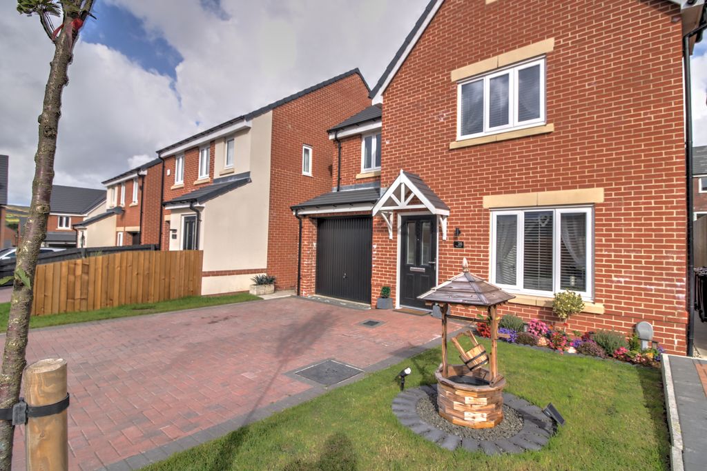 Property photo 1 of 25 1
