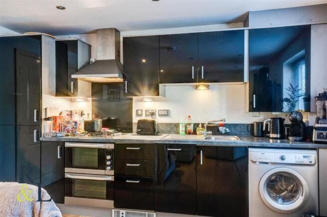 Property photo 3 of 8 Picture No. 06