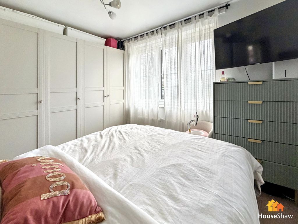 Additional image 8 of 1 bed flat for saleGroves Way, Chesham HP5
