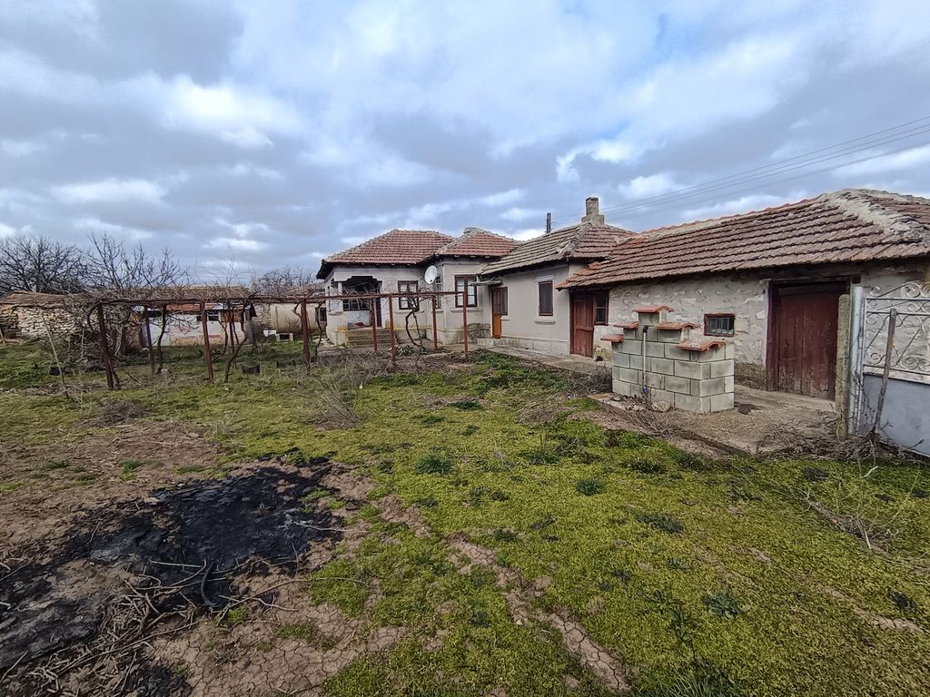 Property photo 2 of 5