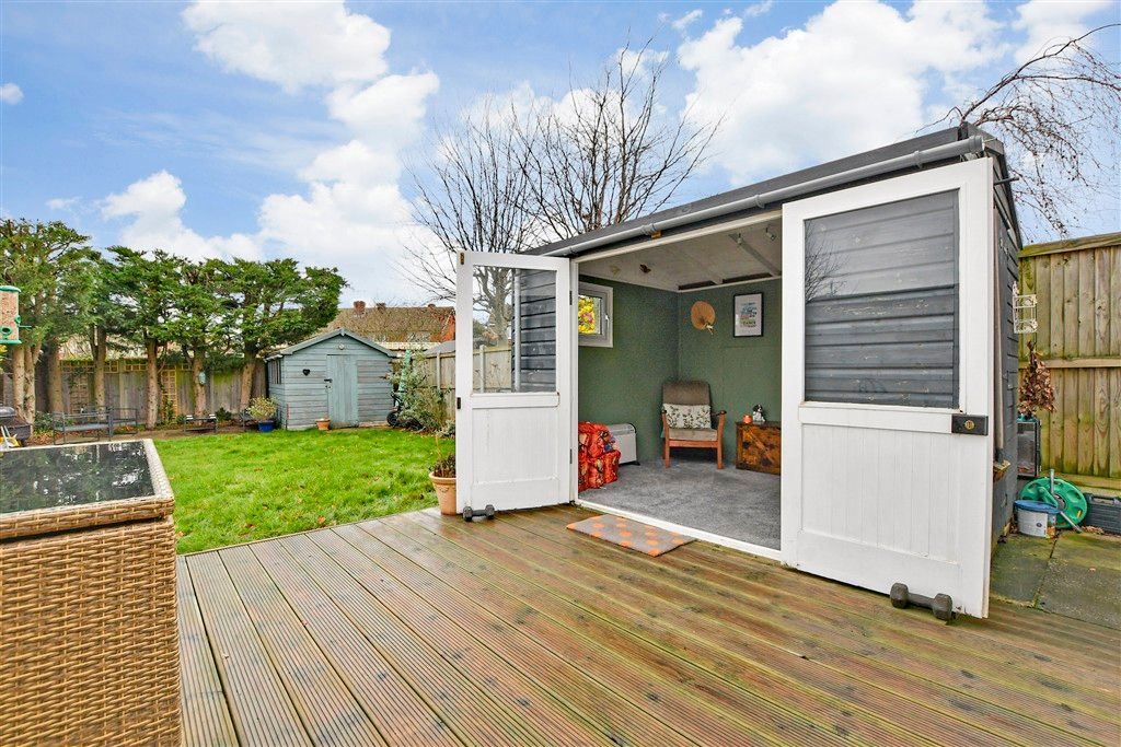 Property photo 2 of 16 Workshop/Outbuildings