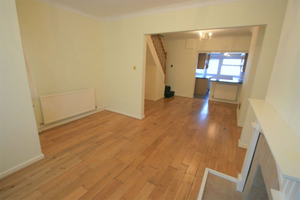 Property photo 1 of 10 Photograph 8