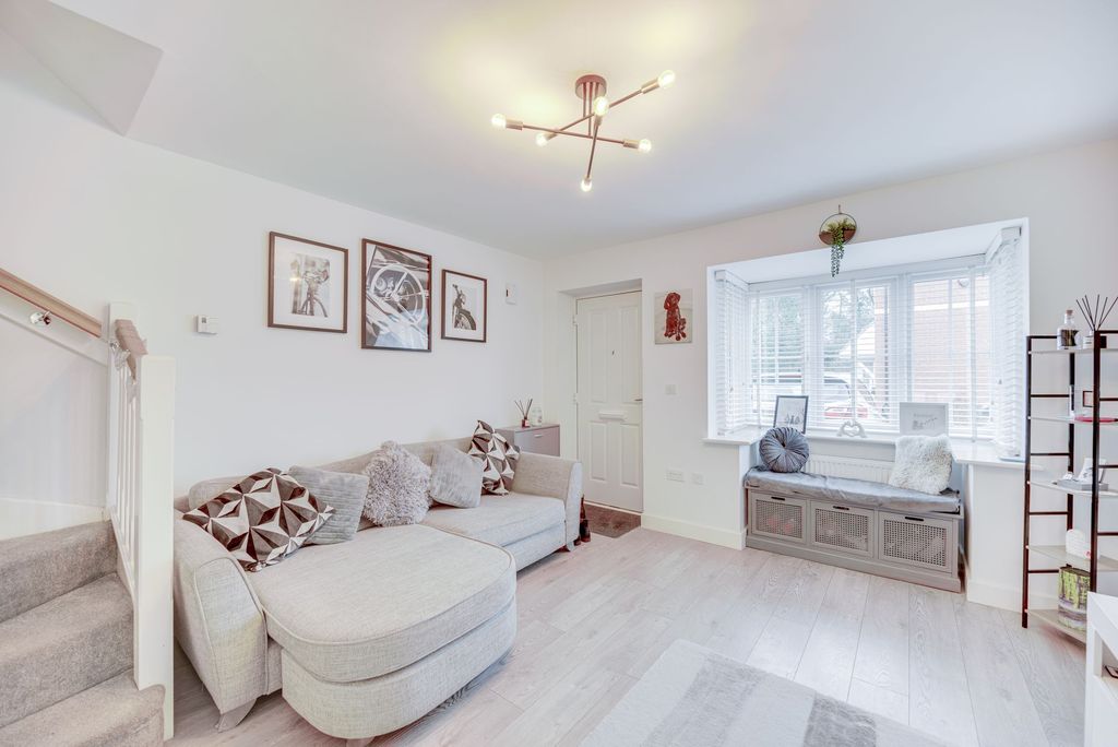 Property photo 3 of 21