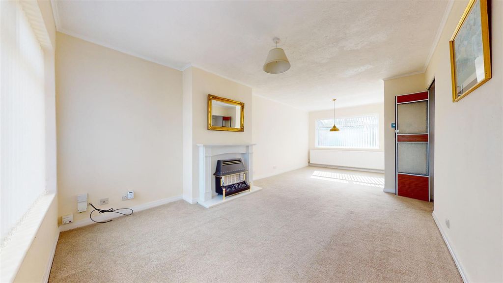 Property photo 3 of 22 Linford Grove Reception Room