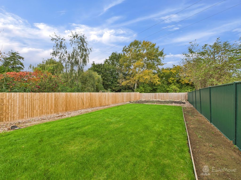 Property photo 3 of 19 Garden- Mark Stephens Ewemove Newmarket And Soham