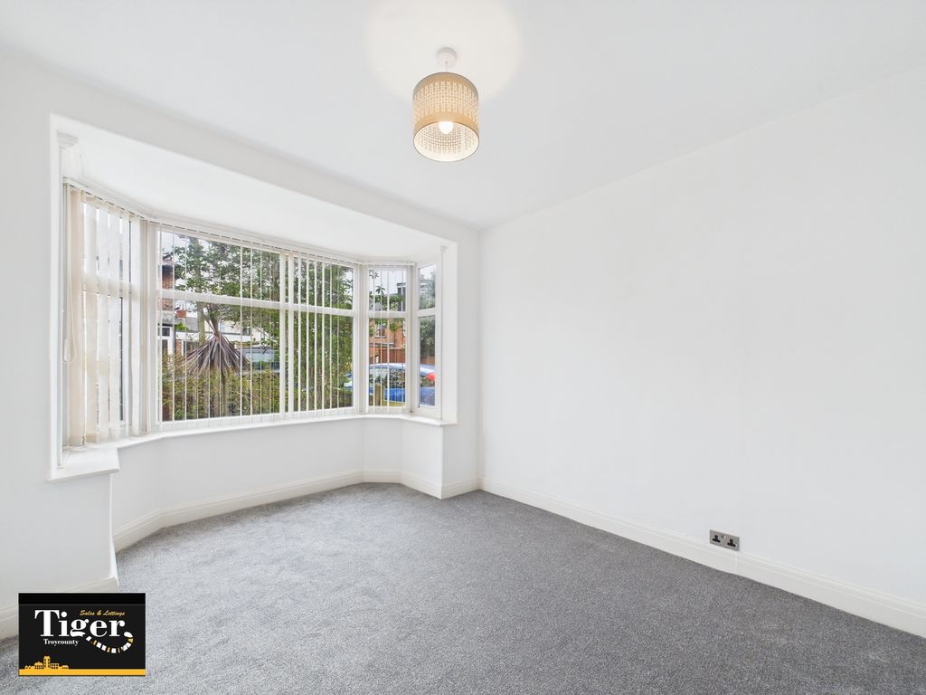 Property photo 1 of 14 Cam02176G0-Pr0527-Still009