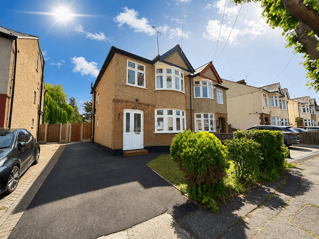 Property photo 1 of 11 St Johns Avenue, Chelmsford, CM2 0Ua