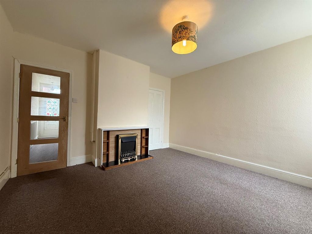 Property photo 3 of 13 Dining Room