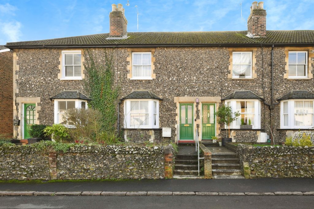 Property photo 1 of 17