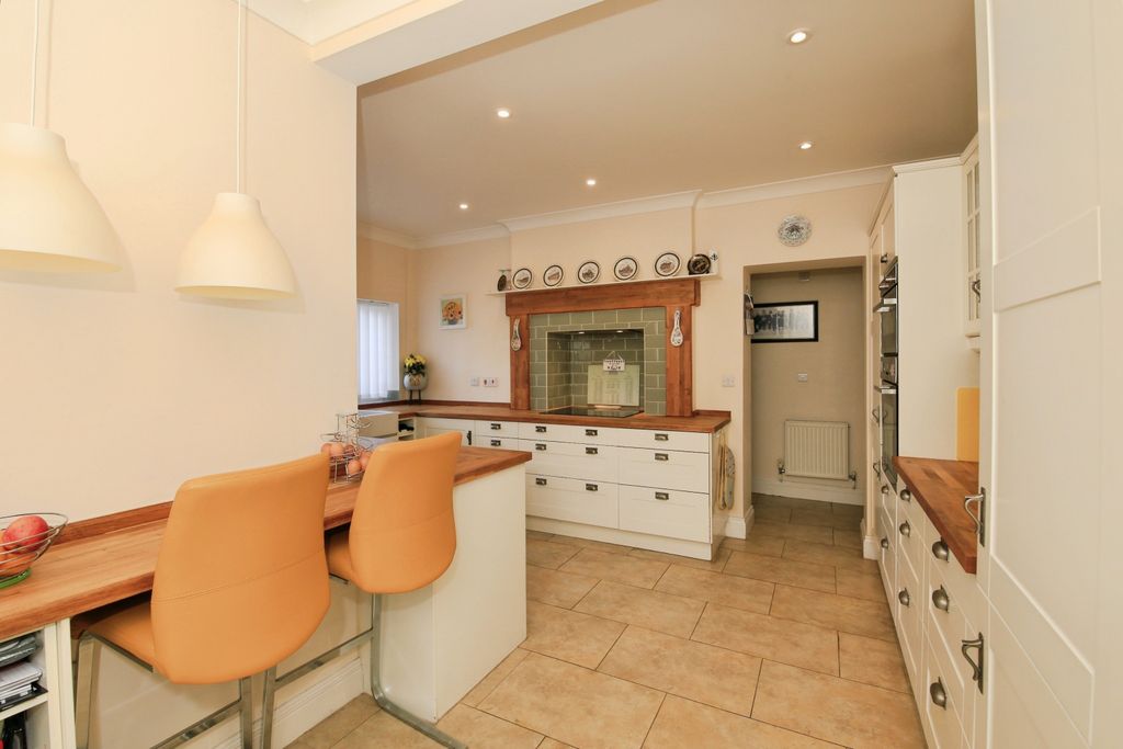 Property photo 3 of 20 Img_0556