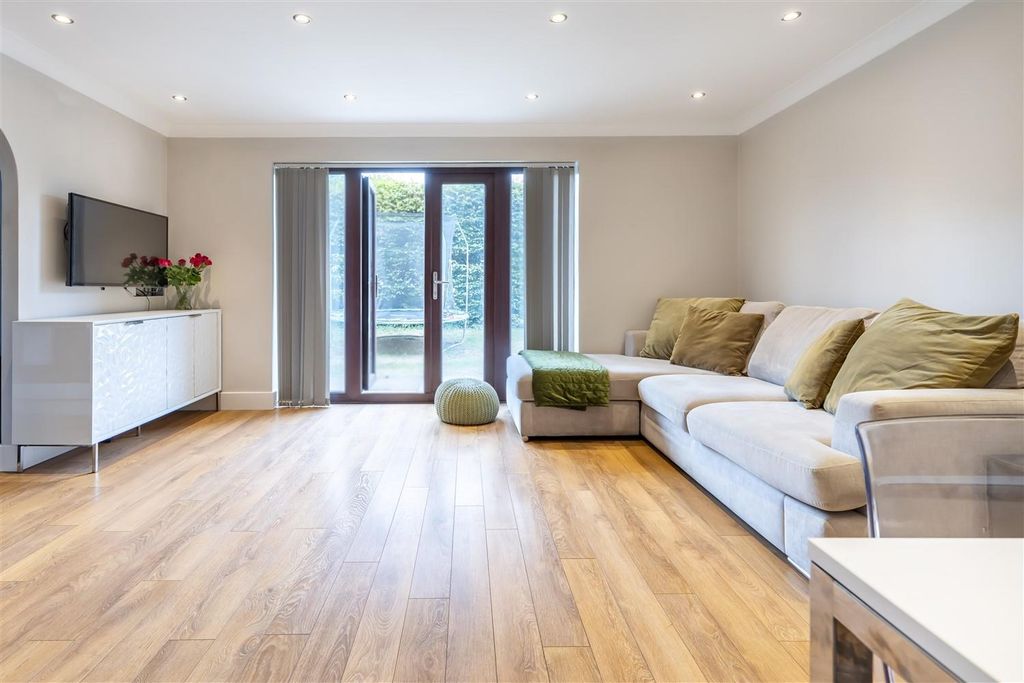 Property photo 3 of 17 Flat 10   Ashtree C (3).Jpg