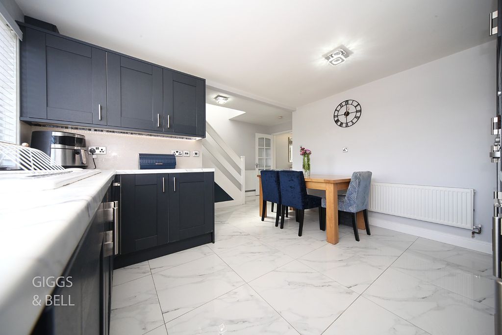 Property photo 3 of 25 5184192