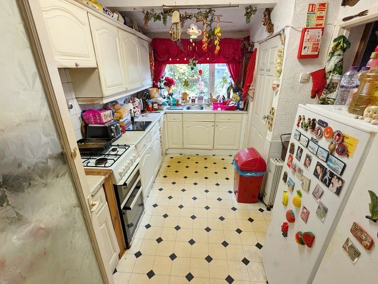 Property photo 2 of 10