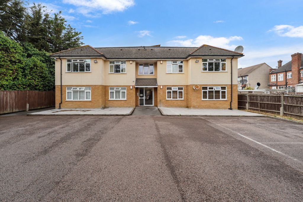 Property photo 1 of 11