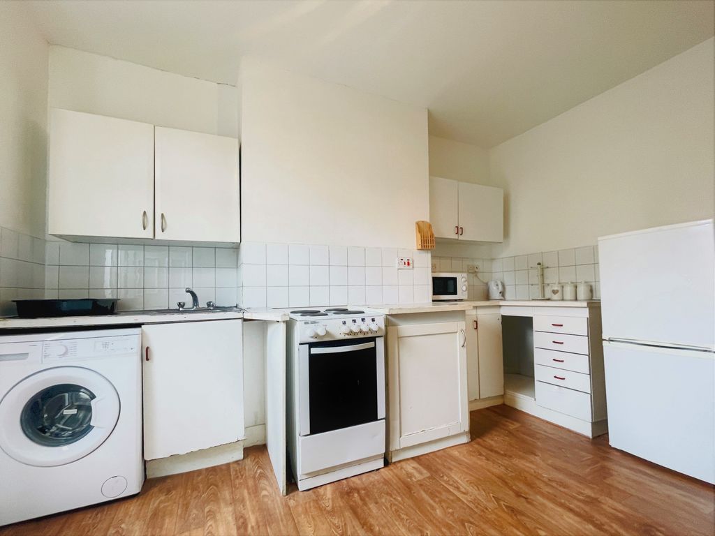 Property photo 1 of 5 Open-Plan Kitchen