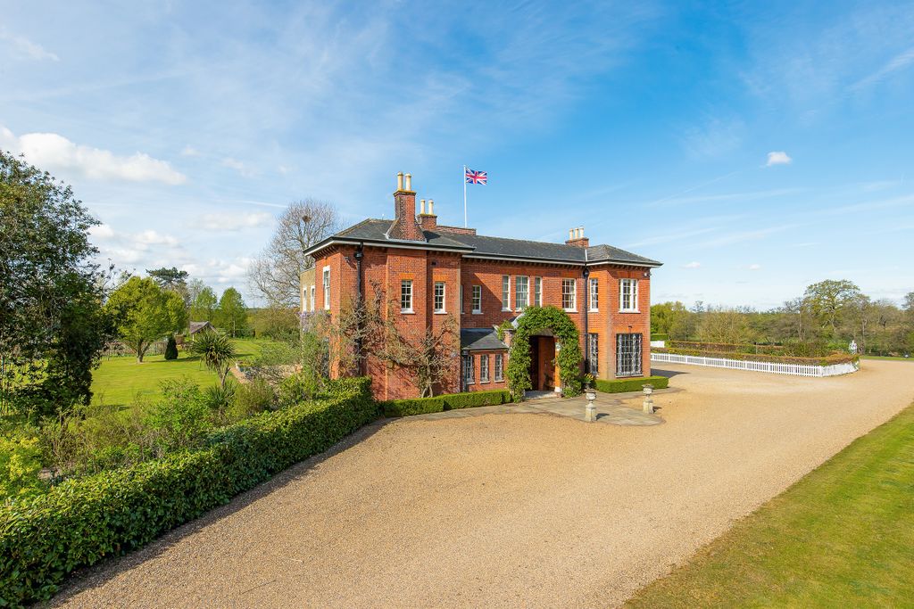 Property photo 2 of 30