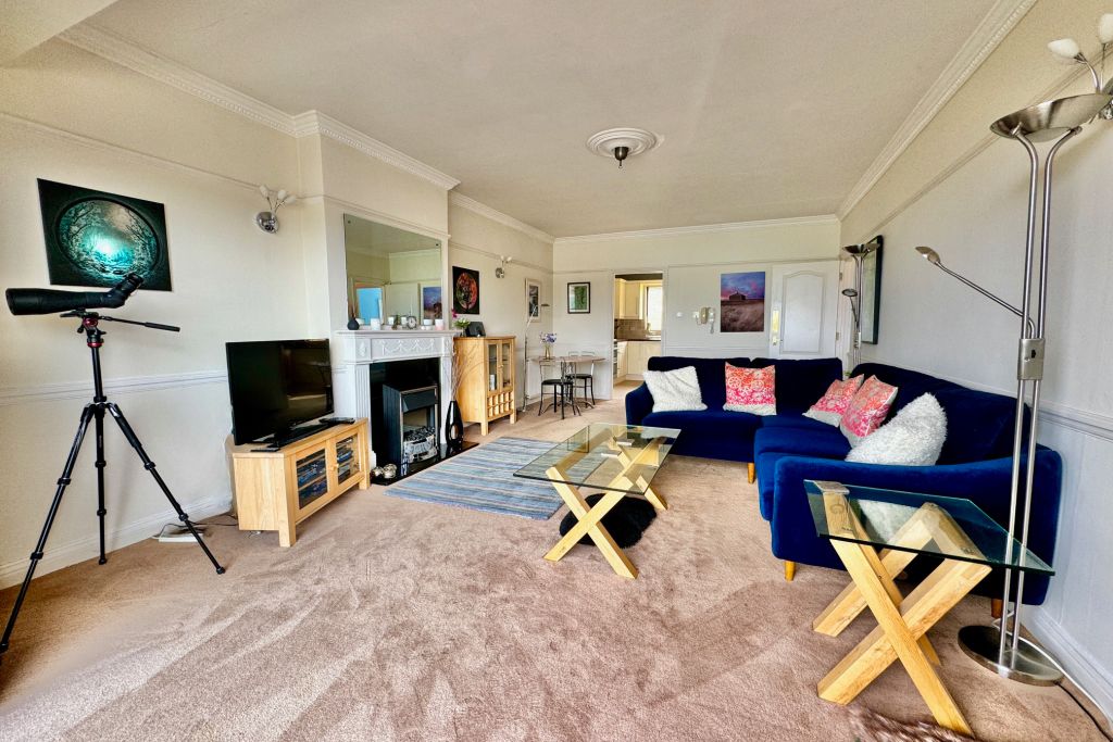 Property photo 3 of 10 Living Room