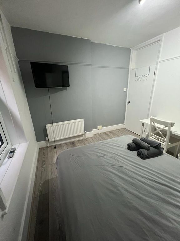 Property photo 3 of 6 Photo 3