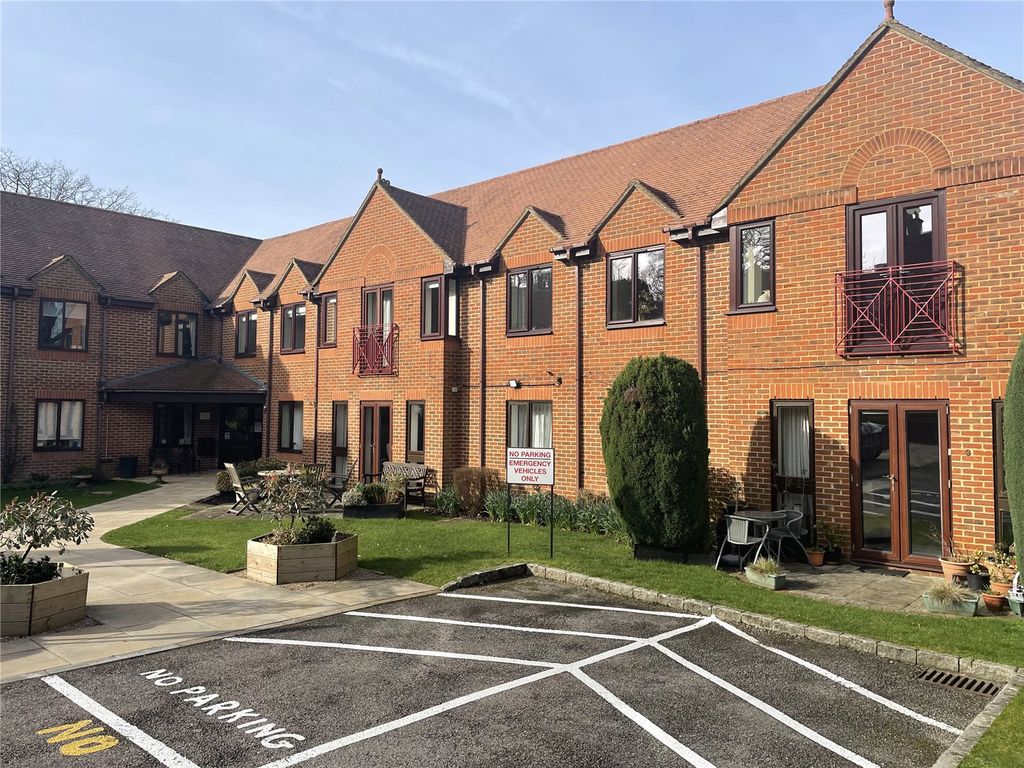 Property photo 1 of 11 Picture No. 15