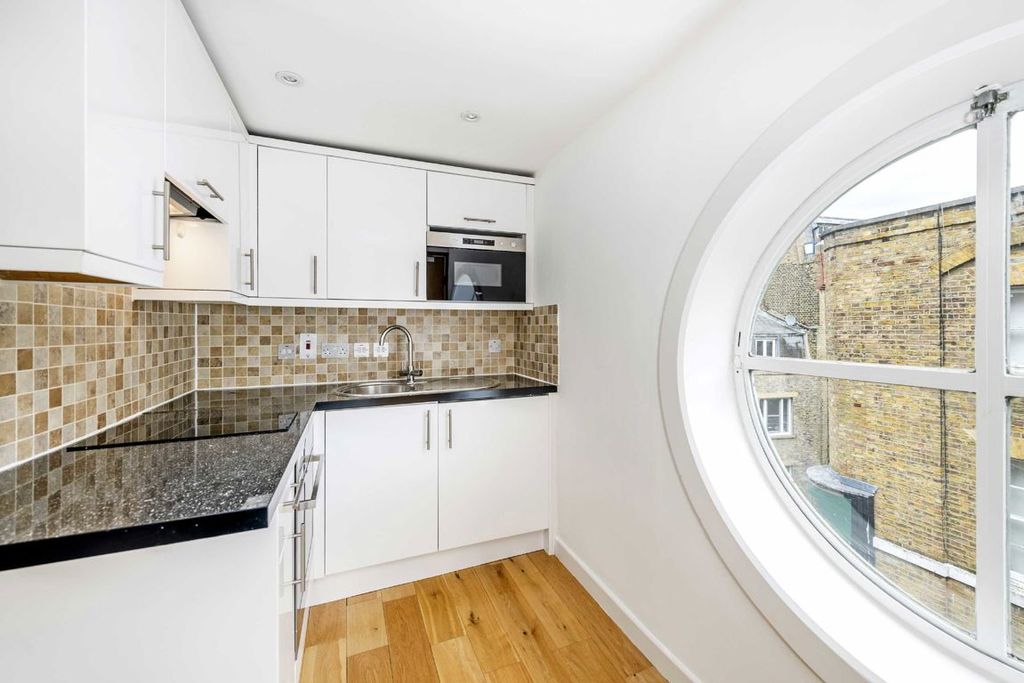 Property photo 3 of 6