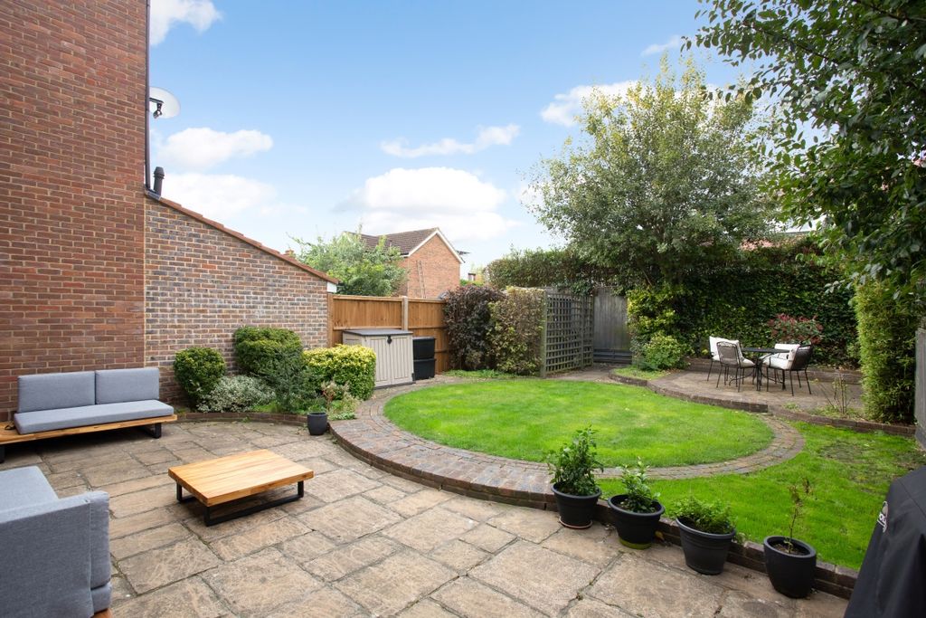 Property photo 3 of 12