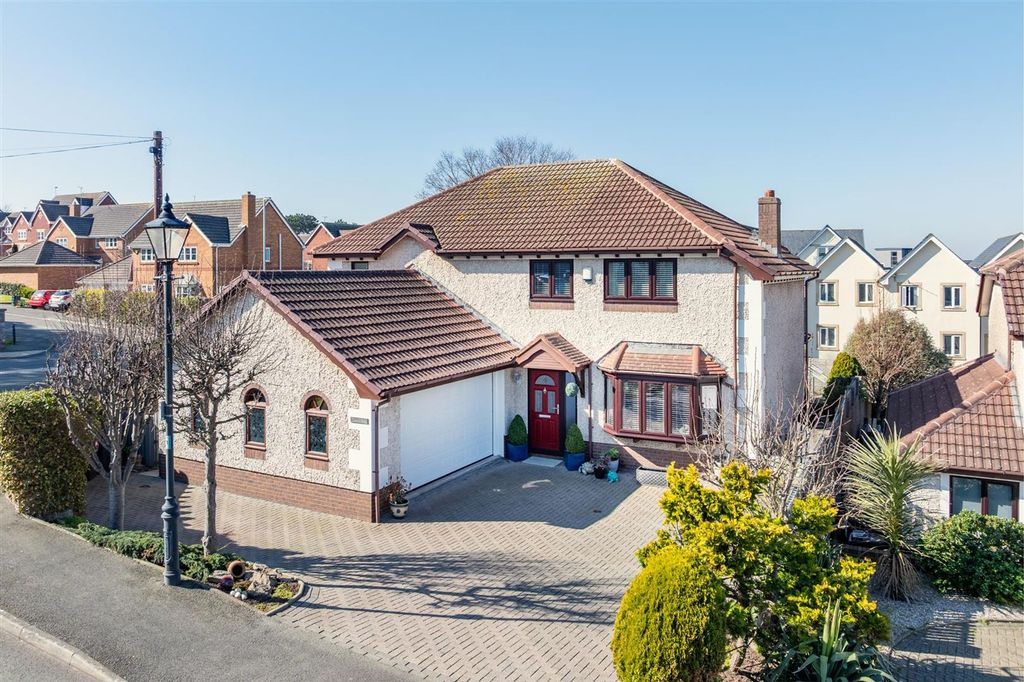 Property photo 1 of 16