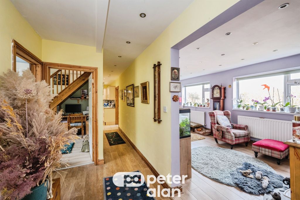 Property photo 3 of 24