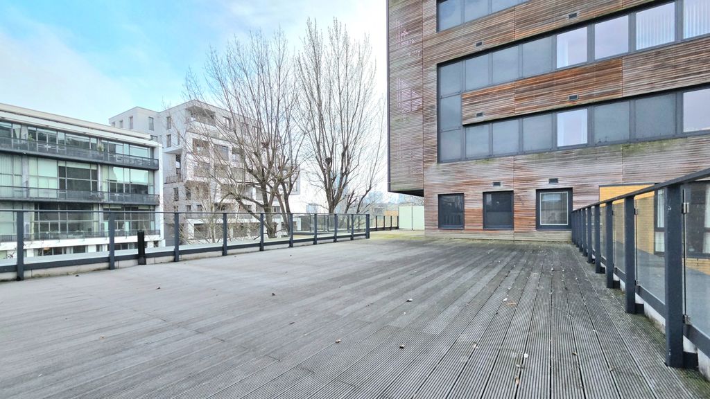 Property photo 2 of 12 Photo 3