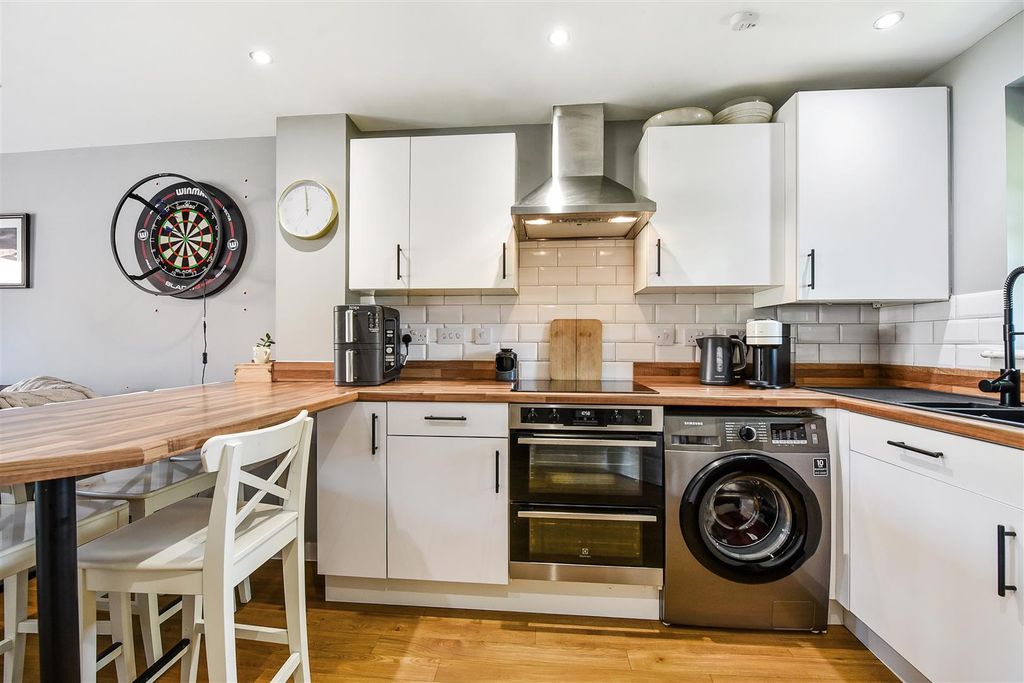 Property photo 3 of 22 Sketch_Ph23_6032366.Jpg