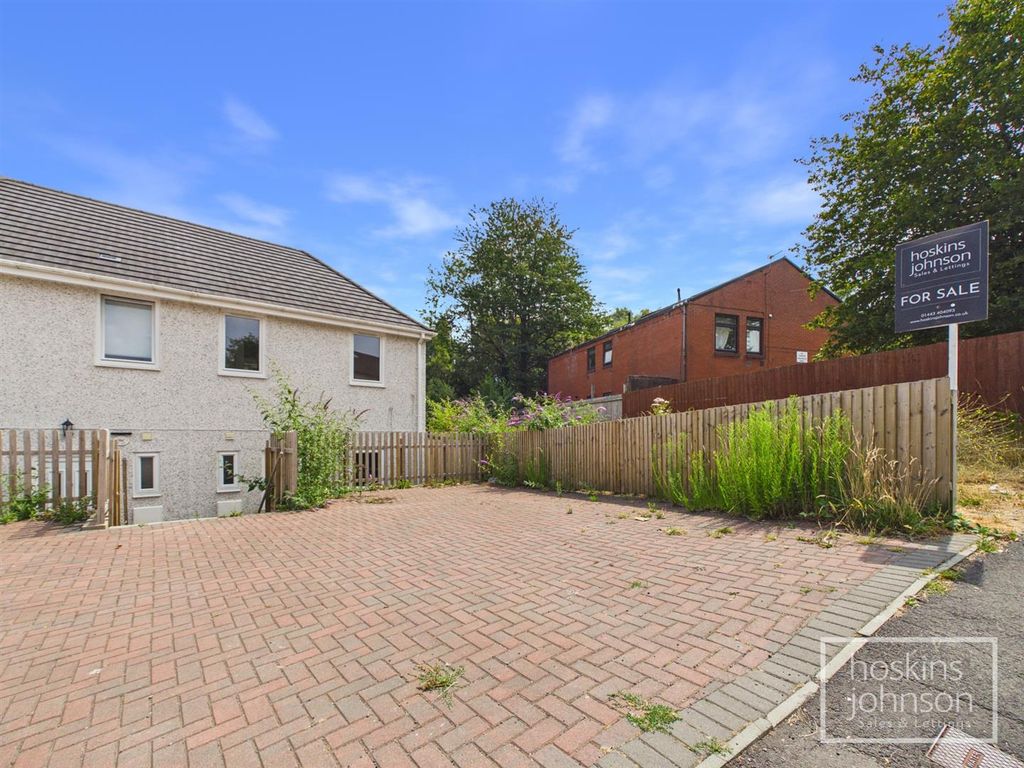 Property photo 1 of 24
