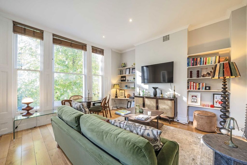 Property photo 2 of 6