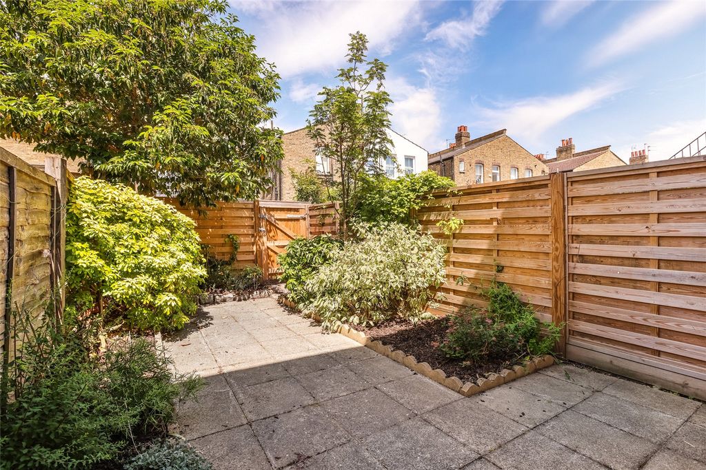 Property photo 3 of 17 Picture No. 62