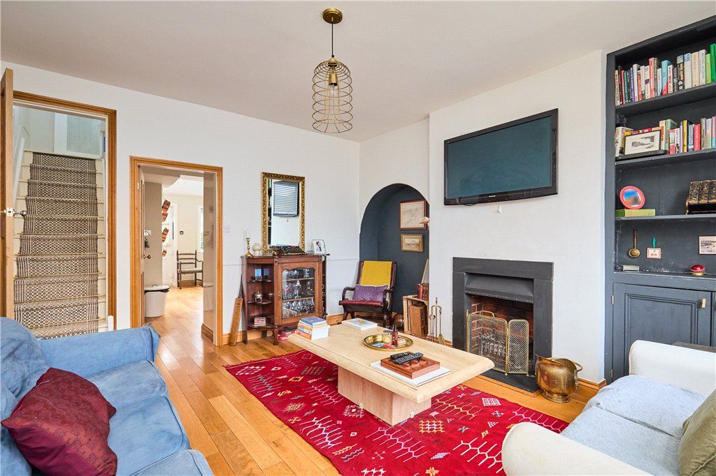 Property photo 2 of 11 Sitting Room