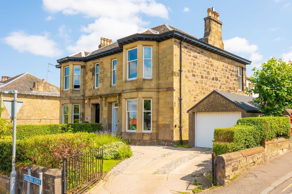 Property photo 1 of 61