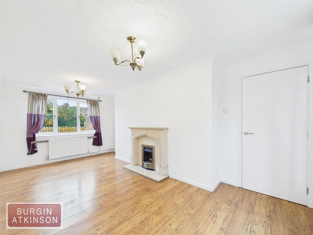 Property photo 3 of 28 Cam01619G0-Pr0170-Still022.Jpg