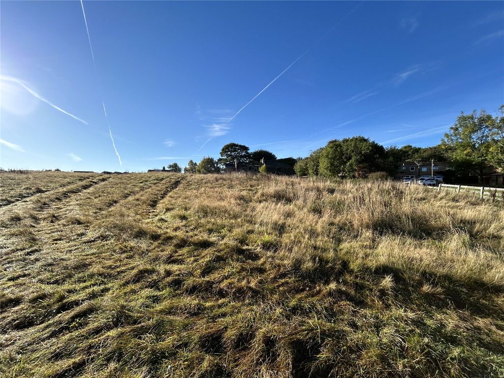 Property photo 3 of 6 Picture No. 02