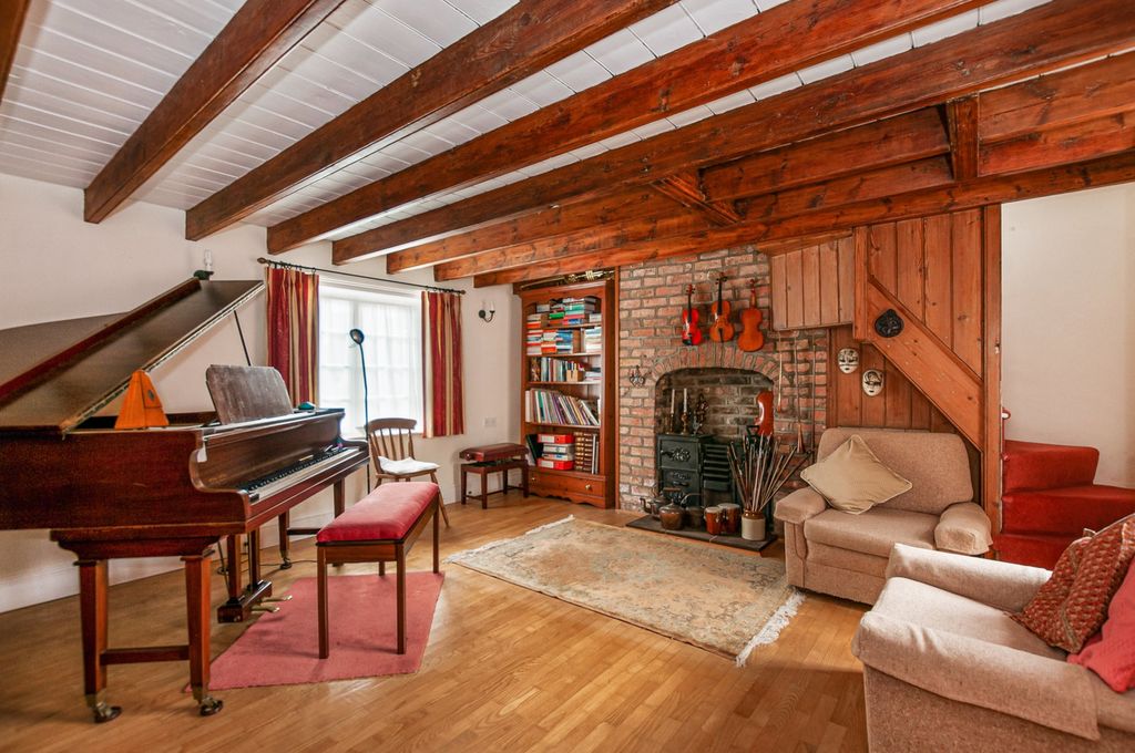 Property photo 3 of 29